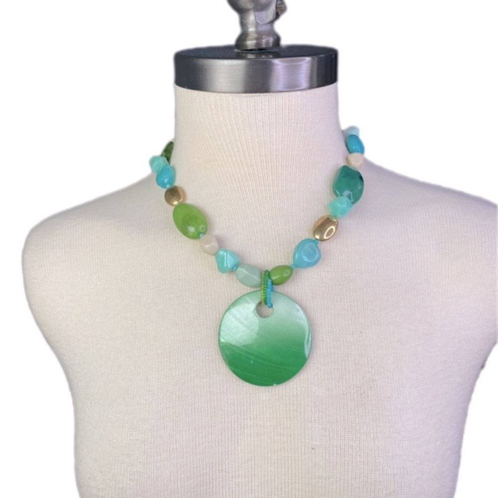 Vintage 1960s Necklace Perfect Condition